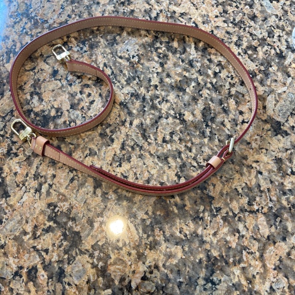 Strap - Picture 2 of 3